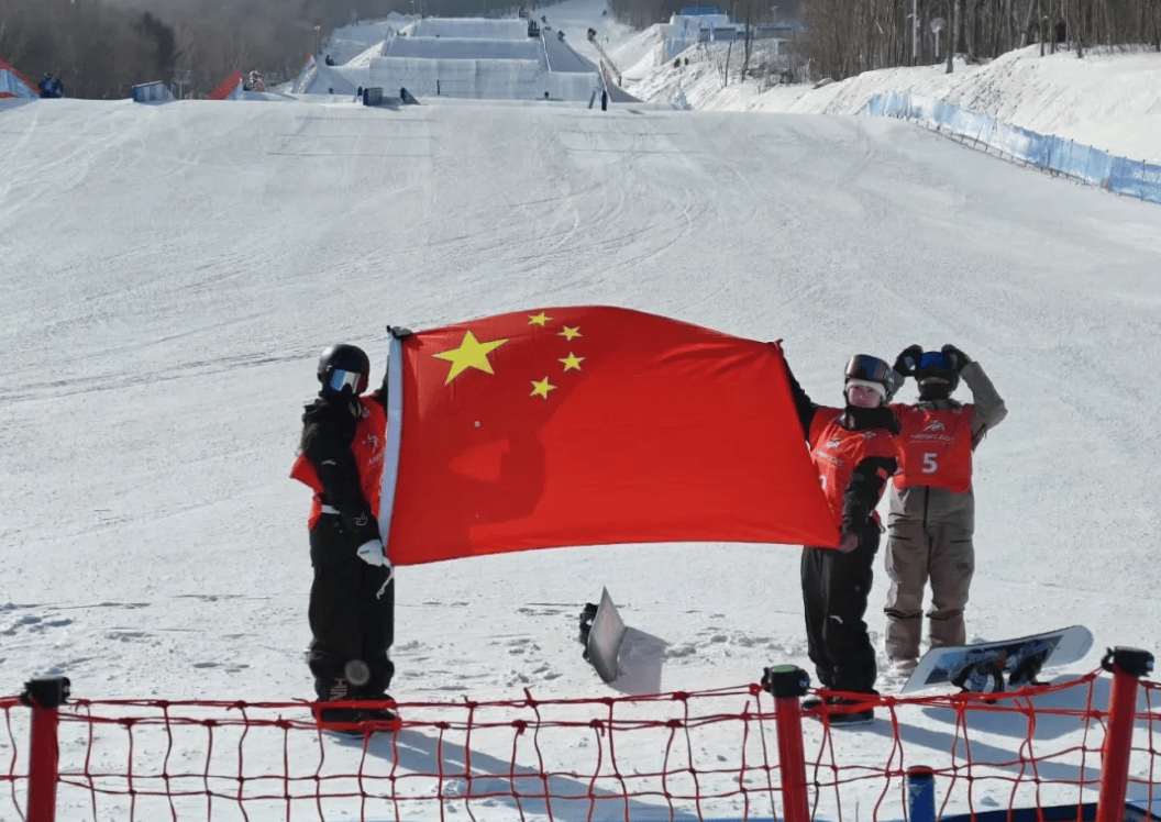 挪威滑雪选手领先全场，斩获冠军