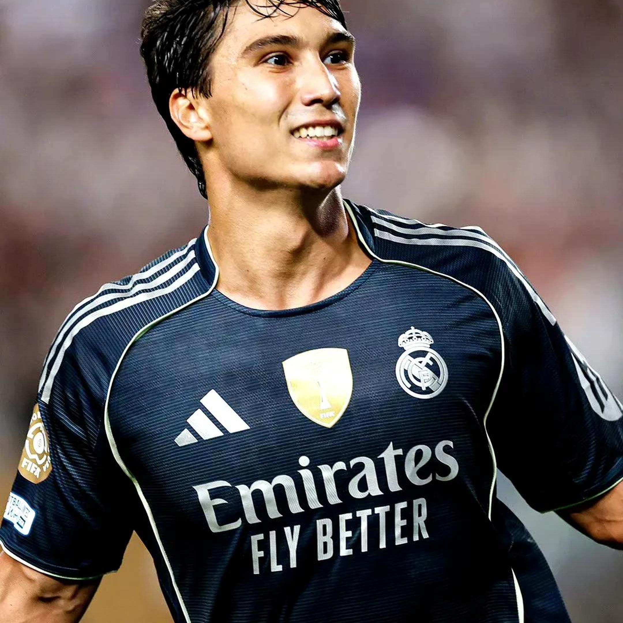 关于尤文图斯签下皇马前锋,引起球迷热议的信息 关于尤文图斯签下皇马前锋,引起球迷热议的信息