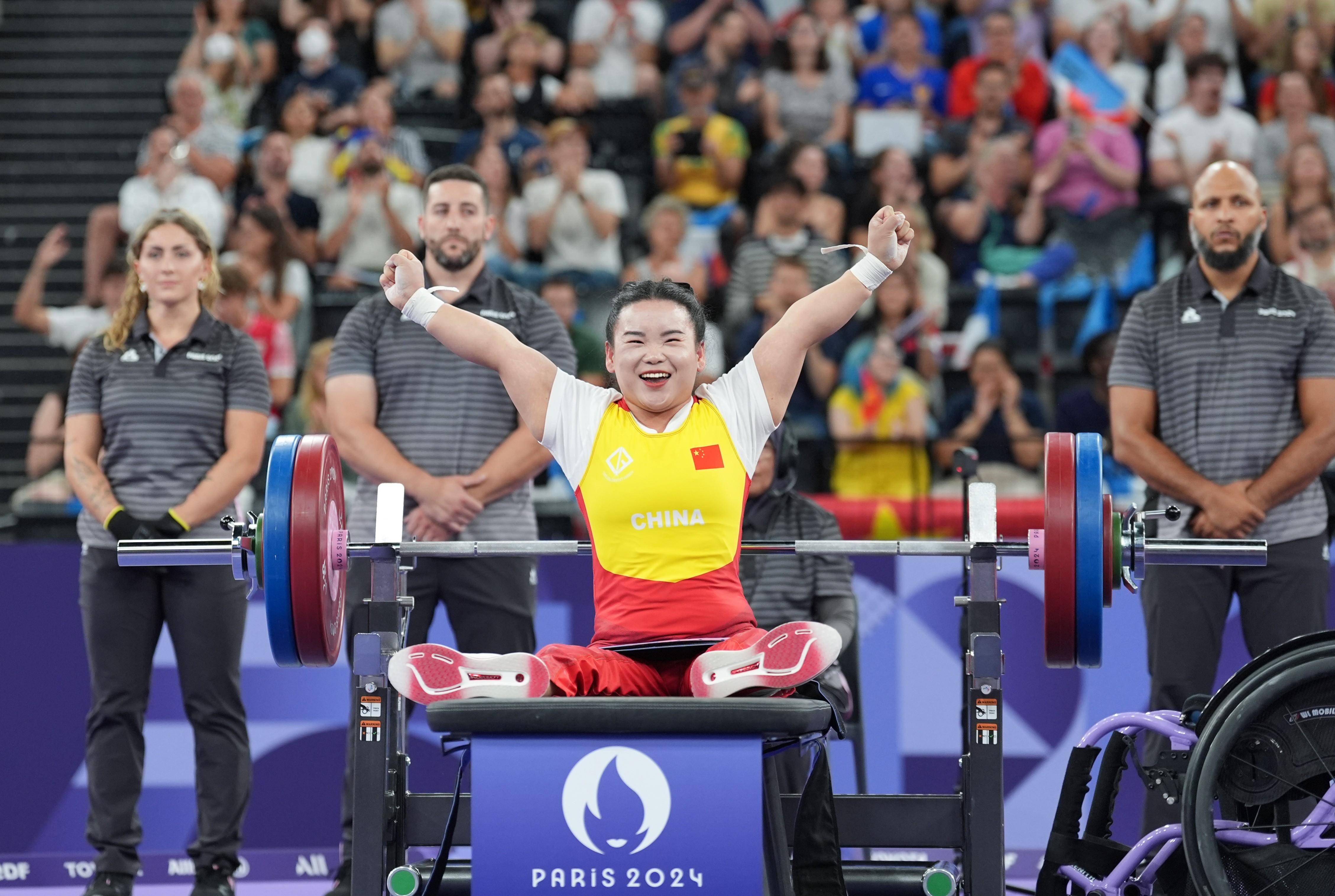 FB体育网页版-包含芬兰选手夺得女子举重金牌，实力强劲的词条