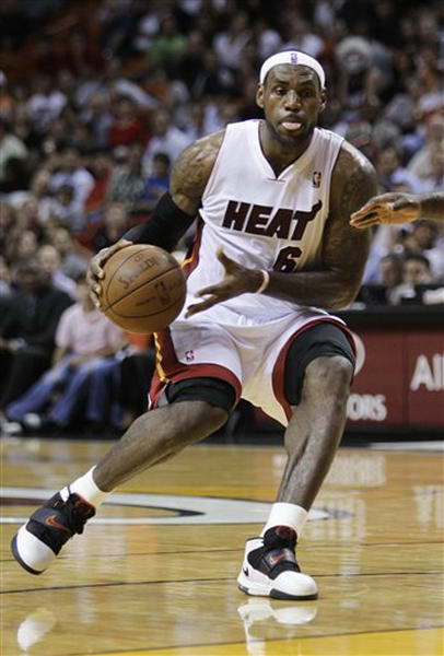 热火轻取活塞,稳步提升战绩 热火轻取活塞,稳步提升战绩