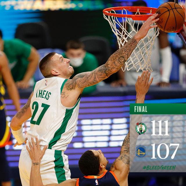 FB体育下载-伟大领袖逆转战胜勇士