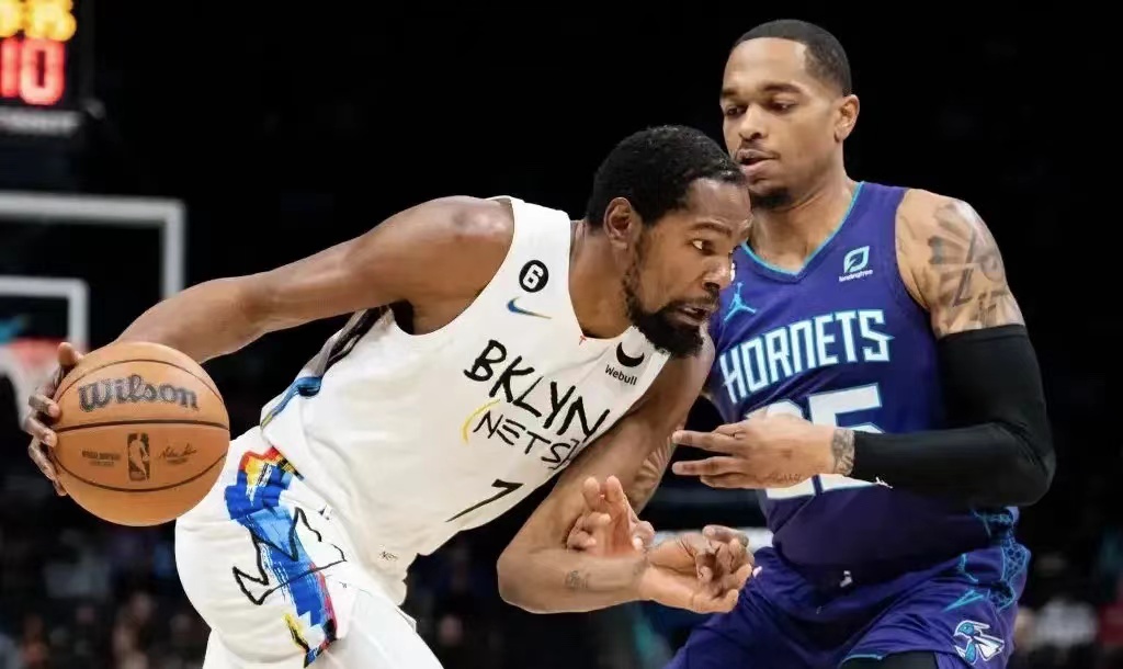 FB体育官网-篮网无缘东部决赛，遭遇快船绝杀