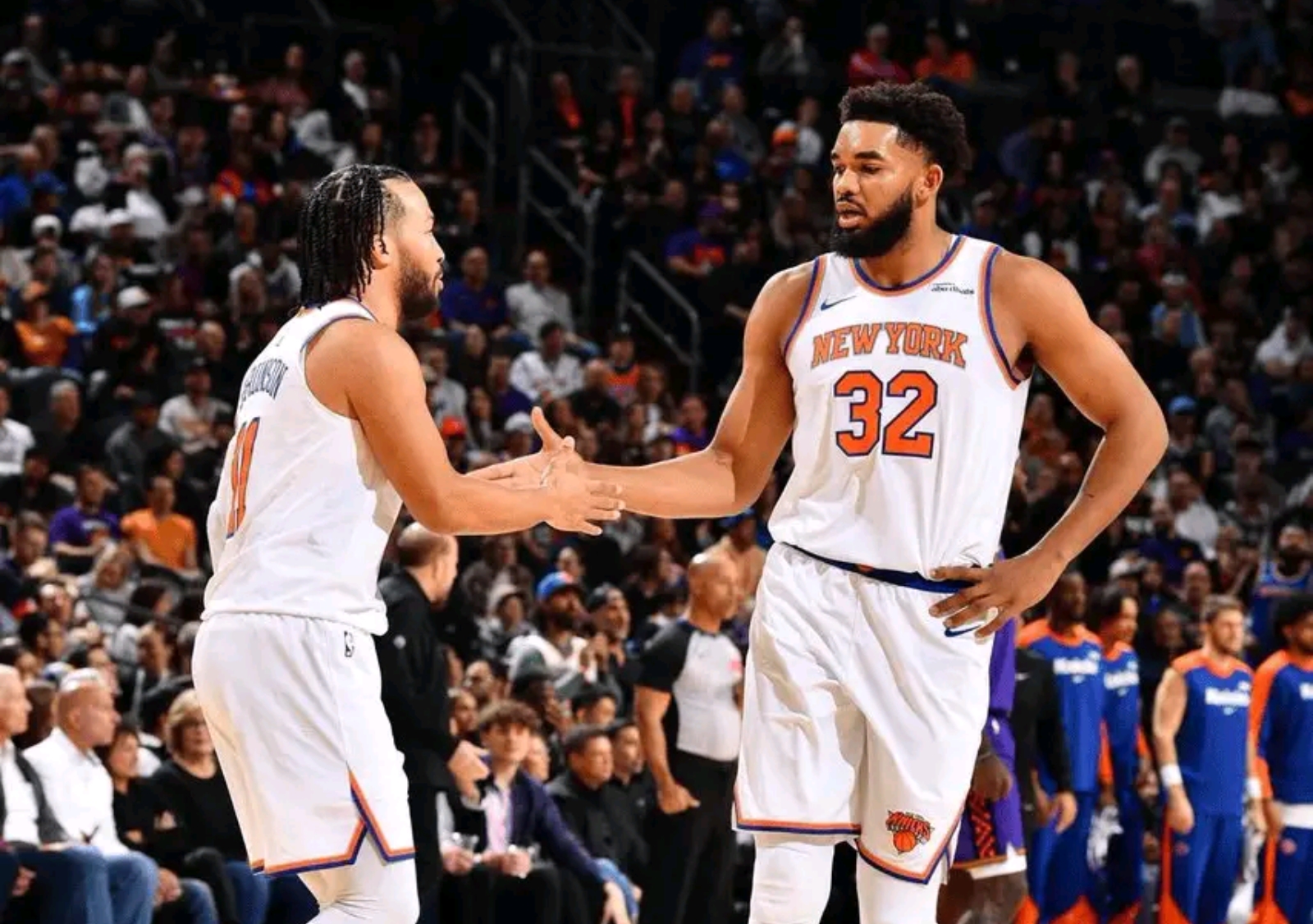 FB体育网页版-快船大胜尼克斯，乔治状态回勇