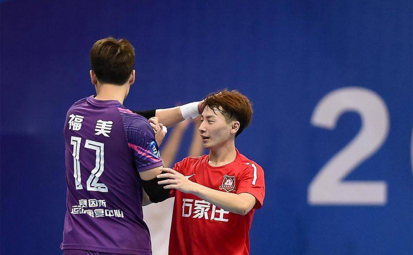 包含队友高兴，破门得分荣归的词条